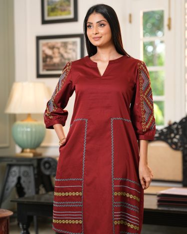 Geometric Embroidered Short Dress with Pockets