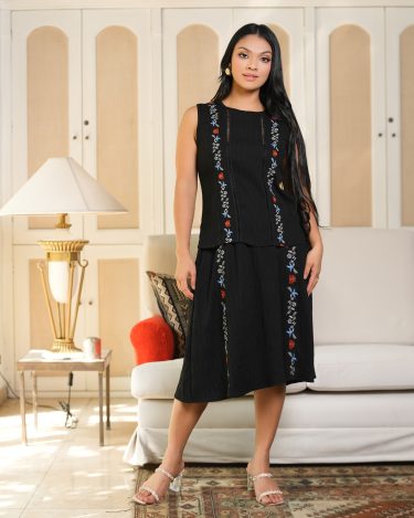 Lace Detailed Sleeveless Embroidery Two-Piece Set